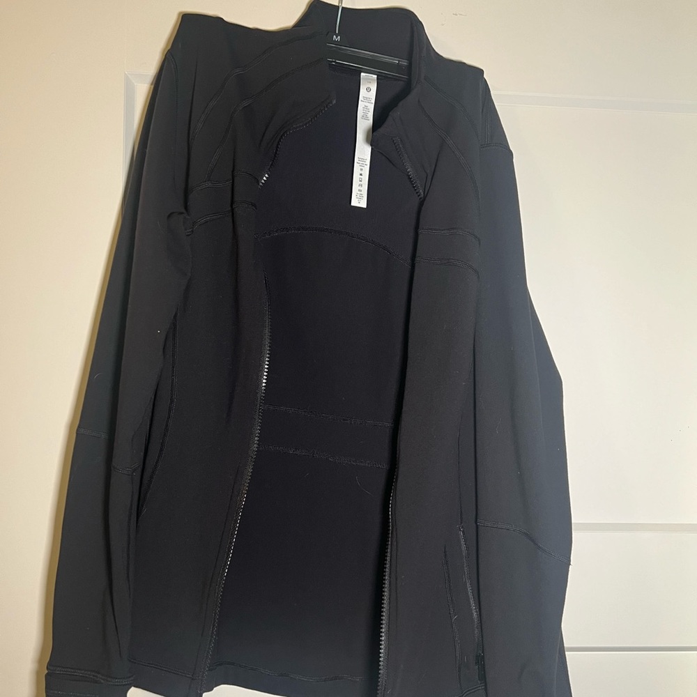 Lululemon Women’s define jacket in black size 10